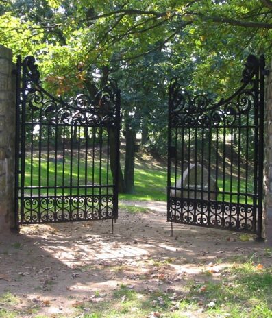 Installing Wrought Iron Gates? Here’s What You Need to Know