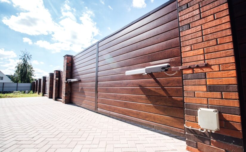 How To Choose The Right Type Of Automatic Gate For Your Property