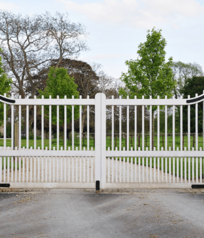 The Durability and Longevity of Wrought Iron Fences: Why They’re a Great Investment